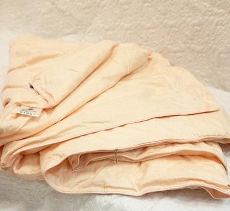 Одеяло шёлковое Elisabette Элит всесезонное, 220x240 (персик)