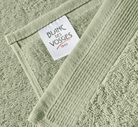 Полотенце махровое "Blanc des Vosges" UNI KAKI (зеленый), 70х140