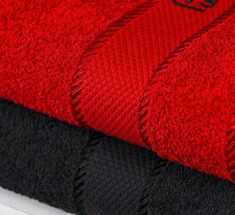 Набор "PIERRE CARDIN HOME" (2 халата, 2 полотенца 50х90), красный-черный