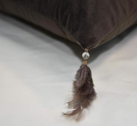 Наволочка декоративная "Sofi de Marko" Жасмин (шоколад) Велюр, 45х45 