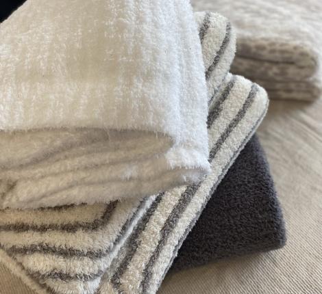 Плед "Barefoot Dreams" CC ASSCHER, 137х183 (кремовый с серым)