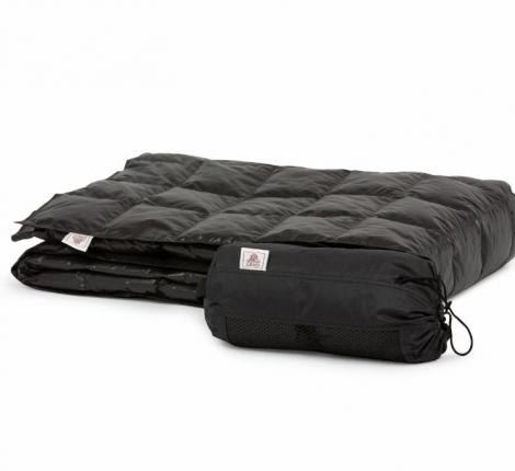 Дорожный плед пуховый "TRAVEL PLAID GRASS BLACK", 140х200