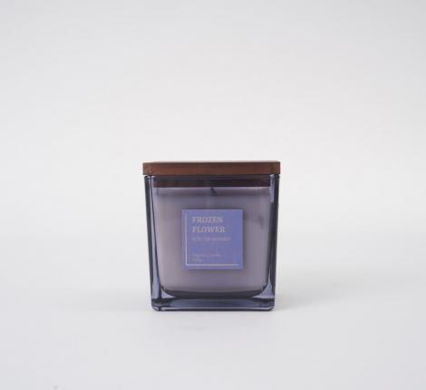 Ароматическая свеча "Sofi de Marko" Frozen Flower, 220 грамм