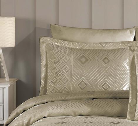 Гоб. покрывало DO&CO с гипюром  240х260 (навол. 50x70 2 шт.) IPEK