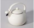 Чайник эмалированный со свистком "CHARM", 2,2 л (молочный)