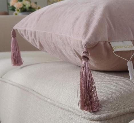 Наволочка декоративная "Sofi de Marko" Кэтрин (пудра) Велюр, 45х45 