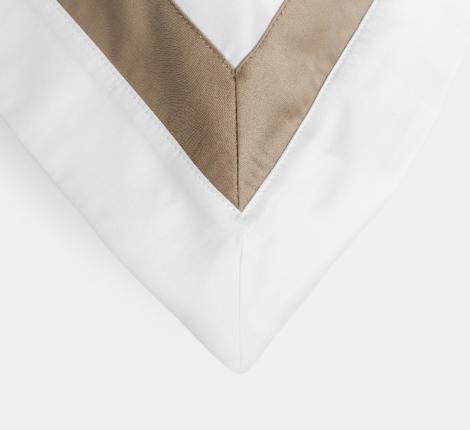 Наволочка с широкой отделкой "ALPINE CARAMEL BEIGE ALLURE GRASS" Мако-Сатин, 50х70 (2шт)