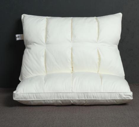 Подушка "Kazanov.A" Cassette (жемчуг), 70х70