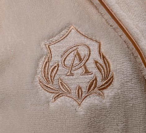 Халат женский трига с капюшоном "AMBIELLA  A-1215" кремовый, L/XL