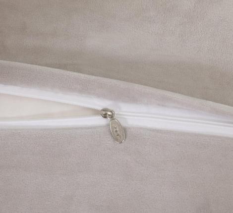 Постельное белье с одеялом "Sofi de Marko" Роберто №12 Велюр/Сатин, Семейный