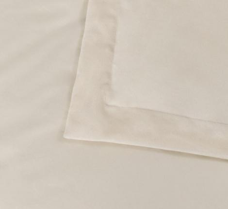 Постельное белье с одеялом &quot;Sofi de Marko&quot; Энрике (молоко) Велюр, Евро