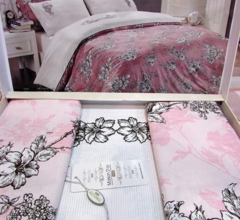 Постельное бельё &quot;Maison D'or&quot; СLASSIC ROSE  Сатин с вышивкой евро,светло-розовый