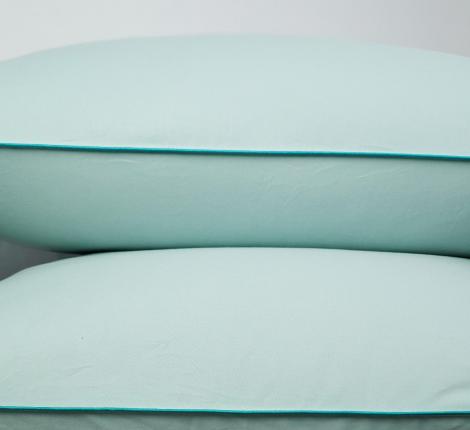 Подушка "БРИЗ", 68х68 упругая