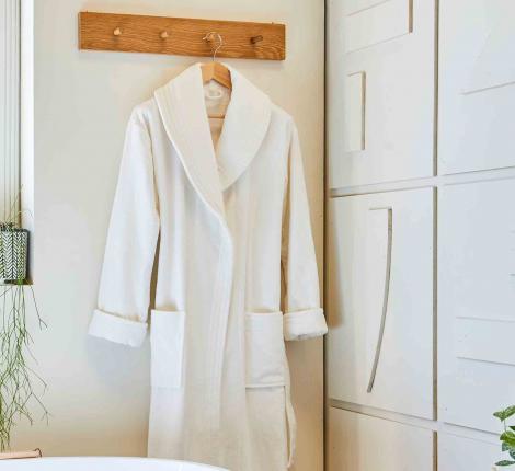 Халат велюровый "Blanc des Vosges" QUIETUDE (белый), XL