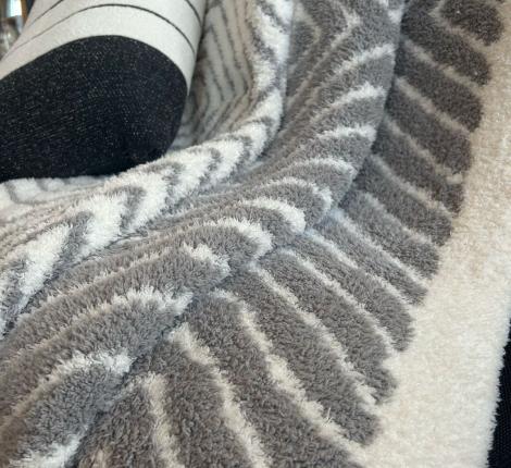 Плед "Barefoot Dreams" CC ASSCHER, 137х183 (кремовый с серым)