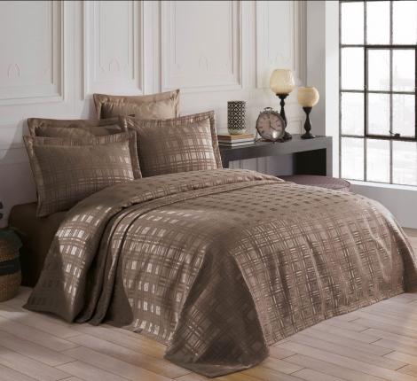 Гобеленовое покрывало "DO&CO" 240х260 (50x70-2 шт.) EKOSE, коричневый