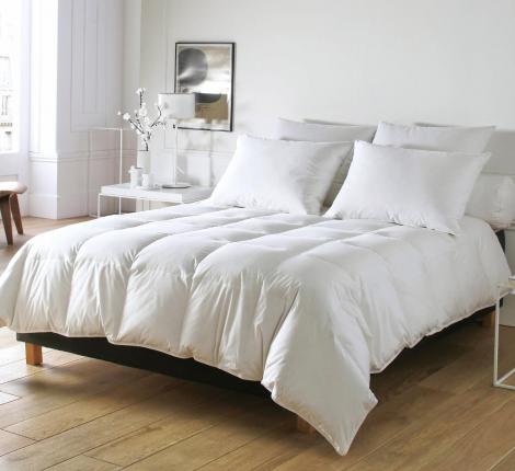 Подушка средней плотности "GRAND HOTEL", 50х70