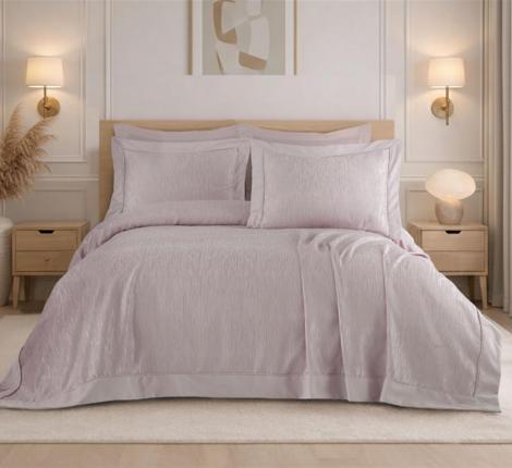 Гобеленовое покрывало "DO&CO" 240х260 (50x70-2 шт.) DIAMOND, бежевый