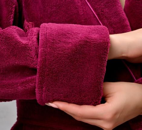 Халат женский трига с капюшоном "AMBIELLA A-1215" фуксия, 3XL