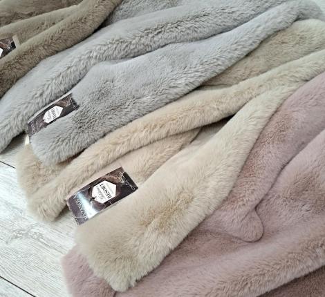 Коврик "Kazanov.A." Rabbit (пудра жемчуг) Искусственный мех, 80х120