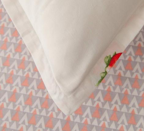 Постельное белье детское "Sofi de Marko" Strawberry (белый) Сатин, 1,5 спальный