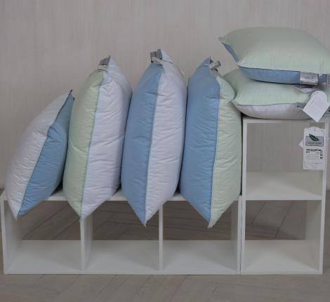 Подушка "FLAUM HOME RAINBOW" упругая 50х70, мятно-белый