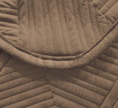 Покрывало из бархата "KARTEKS" 01, 240х260 (50х70-2 шт), коричневый