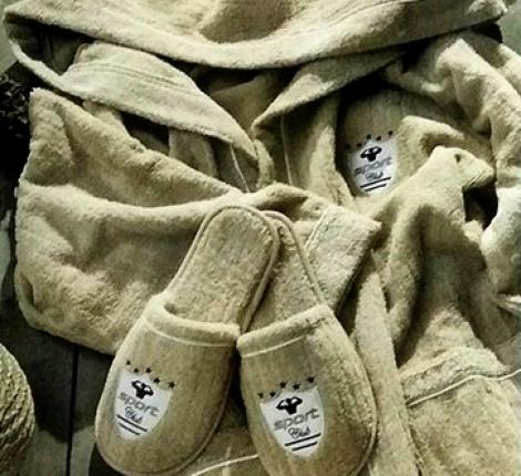 Халат мужской махровый с капюшоном Maison D'or "RODOLPHE" бежевый, M(46)/L(48)