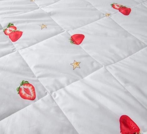 Постельное белье с одеялом детское "Sofi de Marko" Strawberry (белый) Сатин, 1,5 спальный