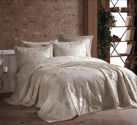 Гобеленовое покрывало "DO&CO" 240х260 (50x70-2 шт.) GUL, бежевый