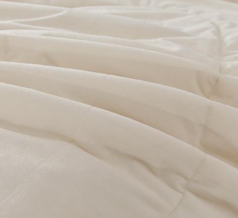 Постельное белье с одеялом "Sofi de Marko" Энрике (молоко-м) Велюр, Евро