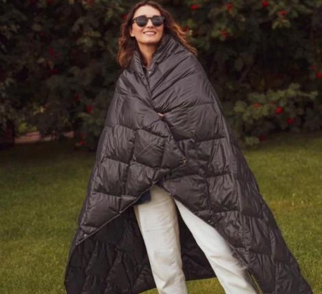 Дорожный плед-пончо пуховый "Travel Cape Plaid Grass" GRAPHITE, 130х170