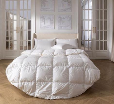 Одеяло пуховое "ROYAL DOWN GRASS" всесезонное, 240 см круглое