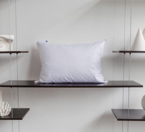 Подушка 3 STARS "FAMILIE DOWN" упругая, 50х68