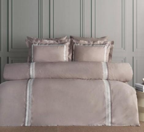 Постельное бельё "DANTELA VITA" сатин с вышивкой MONTANA (серо-коричневый), Евро