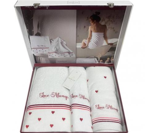 Комплект полотенец 50x100-85x150 с ковриком 50х80 Maison D'or "LOVE ALWAYS " белый/красный