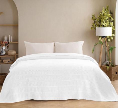 Покрывало "DO&CO" 220x240 LOOMA, белый