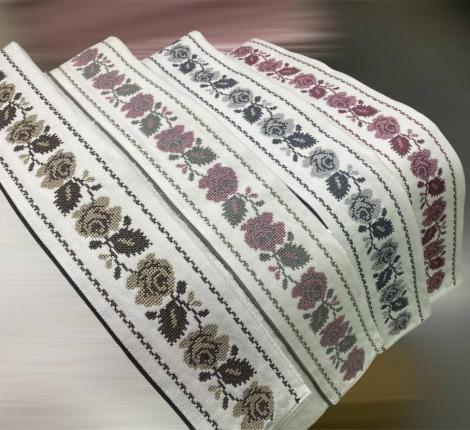 Полотенце махровое Maison D'or "ROSANNA" 85х150, белый/фиолетовый