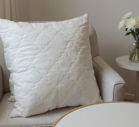 Подушка стеганая "MERINO LAMBI", 68х68