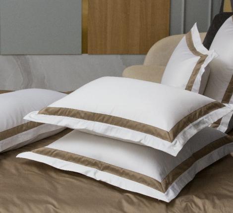 Наволочка с широкой отделкой "ALPINE CARAMEL BEIGE ALLURE GRASS" Мако-Сатин, 70х70 (2шт)