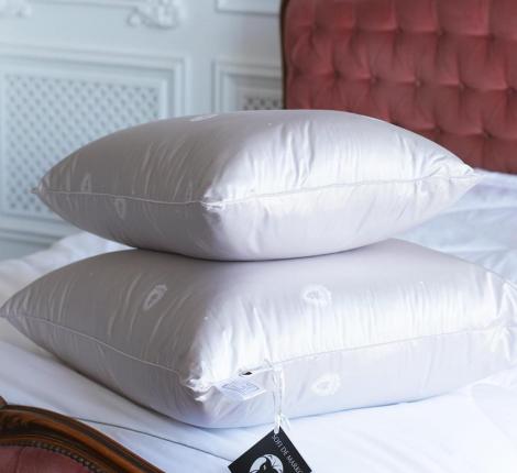 Подушка шёлковая "Sofi de Marko" KINGDOM, 70х70