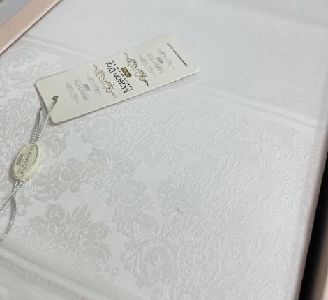 Скатерть Maison D'or "RACHEL" 160х270, белый