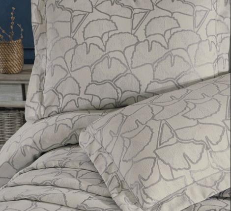 Гобеленовое покрывало "DO&CO" 240х260 (50x70-2 шт.) BERGOMA, бежевый