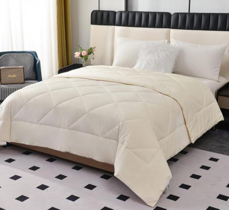 Одеяло всесезонное "Sofi de Marko" Монако (молоко), 160х220