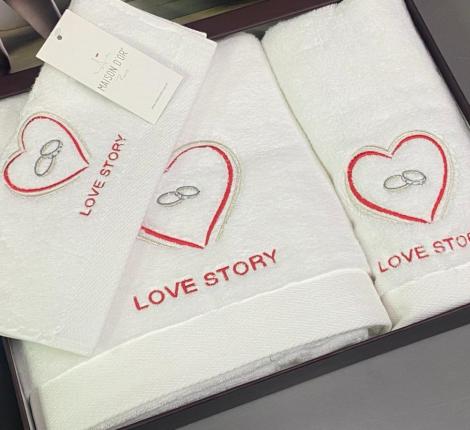 Комплект махровых полотенец 30x50-50x100-85x150 Maison D'or "LOVE STORY", бело-красный