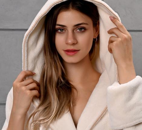 Халат женский трига с капюшоном "AMBIELLA  A-1215" кремовый, 3XL