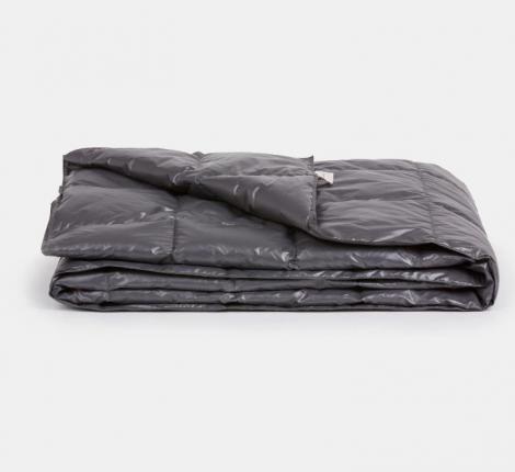 Дорожный плед пуховый "TRAVEL PLAID GRASS GRAPHITE", 140х200