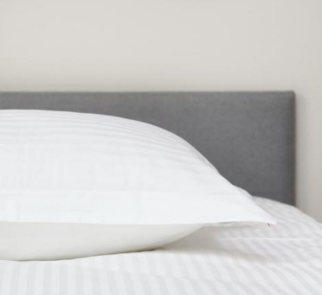 Постельное белье с одеялом "Sofi de Marko" Федерико (белый) Страйп Сатин, Евро