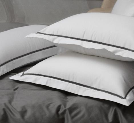 Наволочка с узкой отделкой "ALPINE GRAPHITE ALLURE GRASS" Мако-Сатин, 50х90 (2шт)