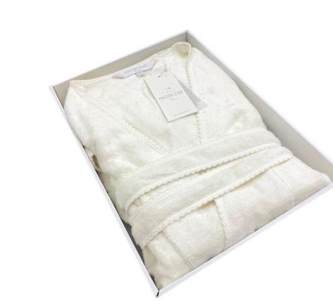 Халат женский махровый с гипюром Maison D'or EVELYN" (кремовый), XL(50)-XXL(52)
